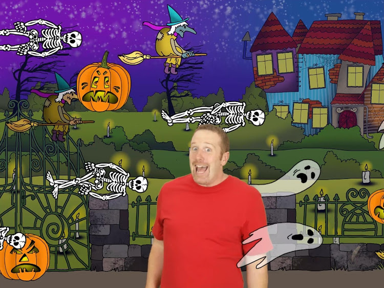 #9. Steve and Maggie Halloween (Android) By: WattsEnglish Ltd.